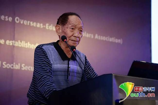 87歲袁隆平飚英語上熱搜 千萬網(wǎng)友致敬中國(guó)脊梁