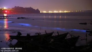 2017年9月17日凌晨，在河北省秦皇島市金夢(mèng)海灣浴場(chǎng)拍攝的“熒光?！薄? class=