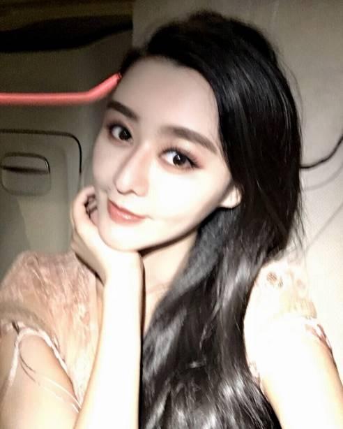 但這妹紙沒碰上一個“李晨”，卻遇到了一個更渣的，前段時間哭訴老公不僅出軌了，還出柜了......驚呆了無數(shù)人的下巴。